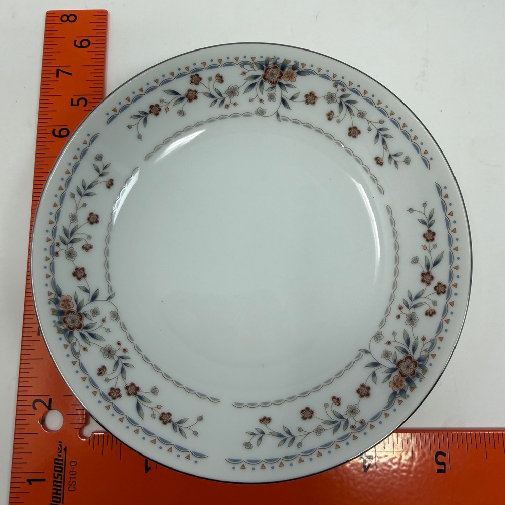 Claremont Fine Porcelain China Plate 6.25" Floral Vine Silver Trim Japan Vintage